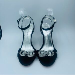 Martinez Valero Leather Pump With Crystal Chain